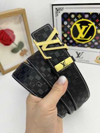 品名：Lv..路易..威登原单 材质：原单牛皮腰带 百分百头层牛皮腰带保证真皮，24K纯钢扣，专柜原单品质、做工精细，时尚大牌，送人自用首选包装： 请认准如图专 - 点击图像关闭