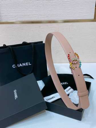 Chanel 24C 水钻粉 红 兰 青 黄彩色金属 Logo搭扣 黄铜金属进口胎牛皮平纹带身 手感柔软 细腻 3.0Cm - 点击图像关闭