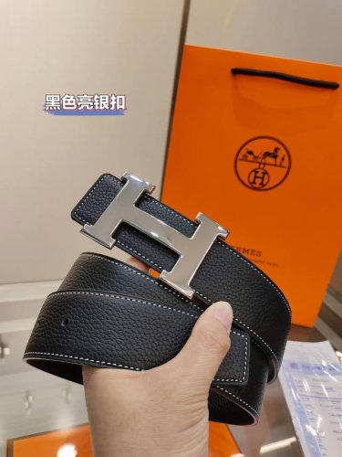 9Hermes爱马仕 男士双面皮腰带38Mm，双面头层牛皮，双面可用，搭配精品钢扣五金，做工精致，实物拍摄，高端奢华。