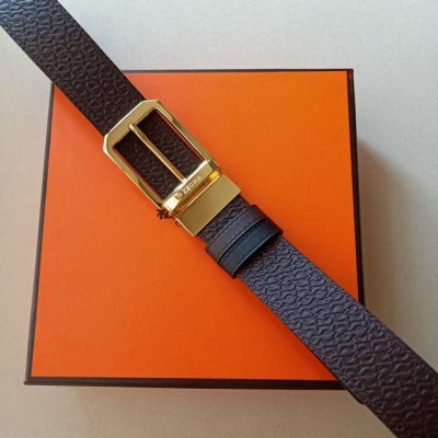 品牌:杰尼亚 价格:特 尺寸:带宽34Mm 正品尺寸 五金材质:专柜精品扣，真空电镀，工艺精细 带身材质:天然头层牛皮.质感十足，手感柔软。时尚个性，经典百搭！