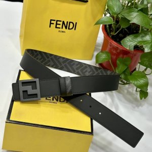 图片包装 Fendi 芬迪 专柜同款 宽4.0Cm 双环正反用腰带 Ff按钉搭扣 黑色Cuoio Romano皮革材质 反面面料带有烟草黄和黑色Ff图案 四方金