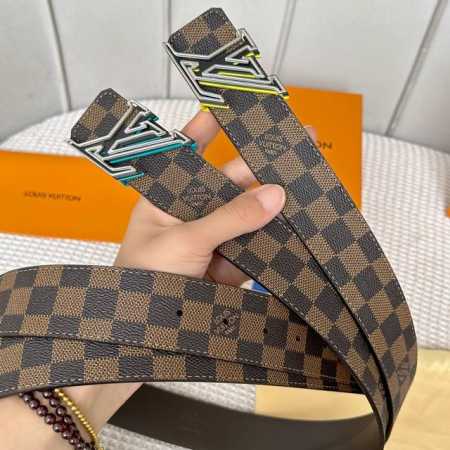 驢家新品 寬度40Mm 驢家ss23早春新品腰帶系列 意大利原廠皮料 扣頭採用雙拼視覺效果工藝 全方位精打細磨 精密度厚金電鍍 雙面用 - 点击图像关闭