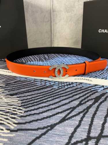 宽度3.0Cm Chanel 香奈儿 此款女士腰带采用新款柔软的进口小牛皮支持Nfc扫码链接。金 银色镶钻金属钢扣。