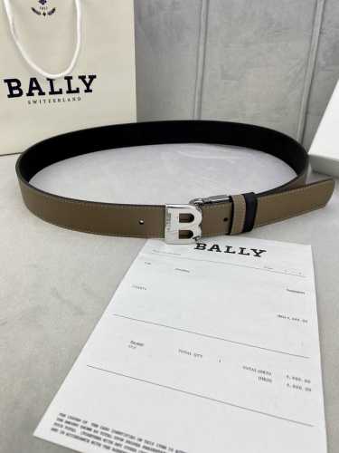 3.5Cm Bally 巴利 平纹 内衬头层小牛皮 ：配有金 银 字母扣头该皮带可调节，且能根据需要剪裁质量保证达到修身效果