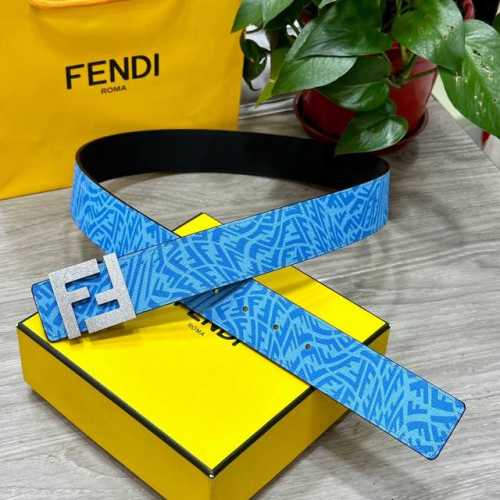 fendl 芬迪 专柜同款 宽40Mm原版定制天蓝色Ffvertigo图案皮料 搭配Ff按钉钢扣 时尚潮流 经典百搭款
