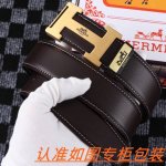 男士腰带：爱马仕 原单 男士皮带：百分百头层牛皮，保证真皮。24K纯钢扣双面可用专柜同等质量， 送人自用首选 包装： 请认准如图专柜包装，赠送打孔器，银联发票，