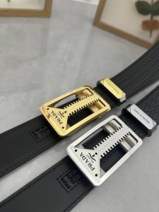 品名：普拉达 原单 自动带 材质：原单牛皮腰带 百分百头层牛皮腰带保证真皮，24K纯钢扣，专柜原单品质、做工精细，时尚大牌，送人自用首选包装： 请认准如图专柜包