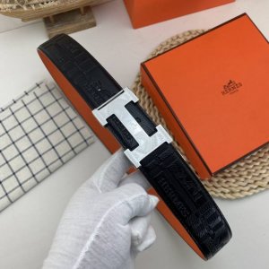 爱马仕 特种皮腰带系列 ，原厂五金精品不锈钢扣 手感柔软舒适 宽3.8Cm。