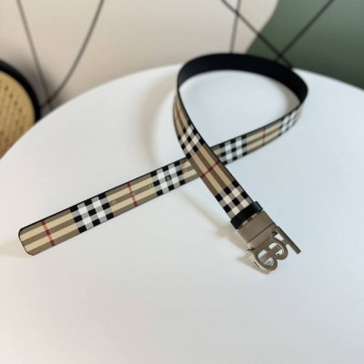 tb巴宝L，头层牛皮 搭配原版专用料，宽3.5Cm 官网同步，金属标识,柔软舒适。适合商务低调人士！