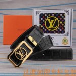 腰带皮带：Lv 路易威登原单牛皮皮带 男款皮带：材质百分百头层牛皮腰带保证真皮皮带，专柜原单品质、做工精细，时尚大牌，送人自用首选包装： 请认准如图专柜