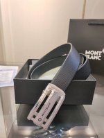 特 万宝龙 新款无缝自动腰带 宽度34Mm 精品钢扣，双面头层牛皮，手感柔软，真材实料 很有质感，时尚经典不失风范，长短可自行裁剪 ！