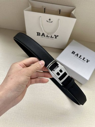 特 巴利Bally专柜新款，带身宽度3.4宽搭配纯铜皮带扣头.送礼佳品.与正品零差距