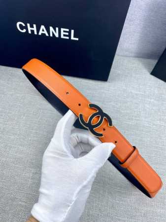 特 宽度3.0Cm Chanel 香奈儿女士腰带皮带新款柔软的内衬进口小牛皮搭配精品钢扣贴皮金 银色扣。 - 点击图像关闭