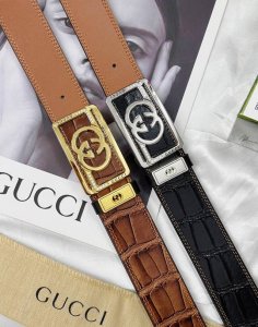 皮带：Lv..路易..威登顶级原单复刻. 腰带：百分百头层牛皮，保证真皮。雕花镂空镶钻石设计24K纯钢扣.永不掉色进口原厂鳄鱼皮纹路.纯手工双线缝制工艺双面两用