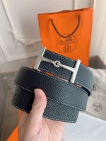 特 9爱马仕 原单货品，宽度3.8Cm 双面头层Togo荔枝纹，柔软皮料。 双面可用，精细做工，品质好货。 扣头：不锈钢扣 金色 银色 码数：100-125Cm