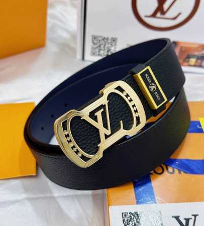 皮带：Lv..路易..威登顶级复刻. 腰带：原单品质百分百头层牛皮，保证真皮。雕花镂空工艺.真空电镀.永不掉色.24K纯钢扣头层小牛皮荔枝纹双面可用专柜 - 点击图像关闭