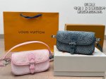 折叠盒 专柜同步163变码芯片 Lv Diane Nano 新款迷你法棍包 上身不会让人失望的好看太值了 包低调又不失个性 使用频率会很高的一款包包啦～ 尺寸：