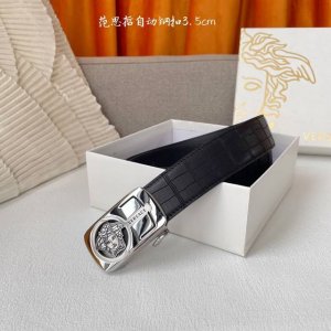 范思哲 Versace进口小牛皮，手感细腻柔软，搭配纯钢自动精品扣，男士必备！宽度：3.5Cm