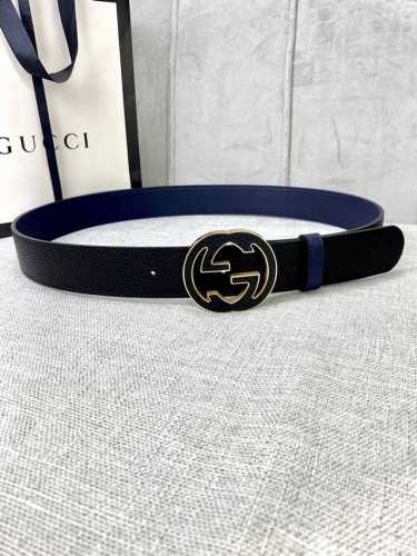 宽度3.8Cm Gucci Gg Marmont系列每一季都会推陈出新，为灵感源于70年代的标志性原版gg6.0Cm钢扣配件注入现代精髓。这款双色头层牛皮腰带