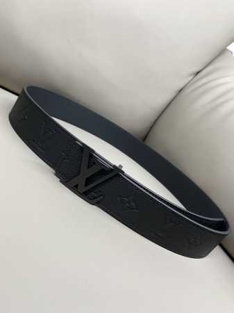 Lv 路易威登 官网款进口牛皮4D制作 经典精品字母扣 双面可用4.0送礼自用档次到顶 多扣颜色可自由选择 - 点击图像关闭