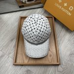 特价 L家 配防尘袋 新品棒球帽 材质 纯棉 透气性好 春天挡风 夏天防晒必备单品 颜色大气 款式新颖别致好搭配衣服 实用性强 高端品质 随心搭配 真的敲好看