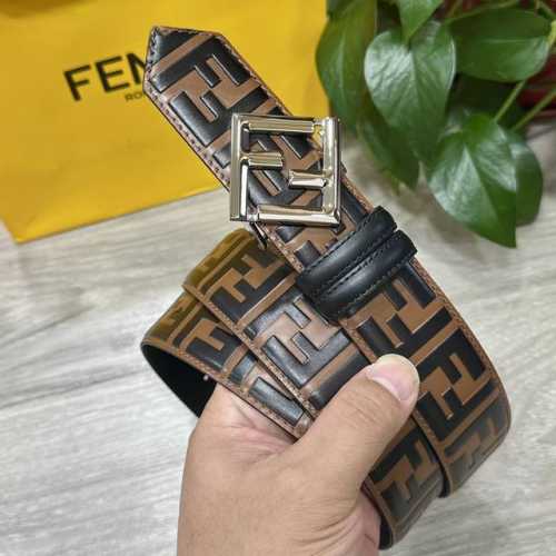 图片包装+10 Fendl 芬迪 专柜同款 宽40Mm 标志造型宽皮带。钉扣式带扣。棕色小牛皮制成。印有浮雕手绘黑色与棕色 Ff 图案。镀金表面金属制品，品质保