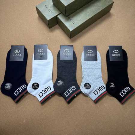 特 Gucci 古奇G家新品男款短袜 一盒五双 G家专柜同步短袜，提花经典标志，超级Nice，实物超漂亮，超火爆小单品，大牌出街，潮人必备超好搭 - 点击图像关闭