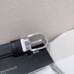 万宝家-原单# 商务真皮腰带 简约设计 品位之选 低调中彰显格调 流畅线条勾勒现代美学 万宝家经典工艺融合潮流元素 既是腰带 更是品位的象征 商务休闲 一 带