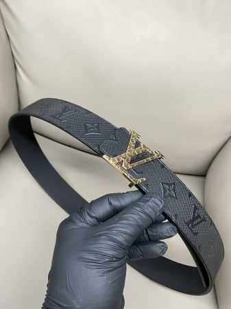 Lv 路易威登 双面可用 4.0热压立体小牛皮 高品质钢扣 金白 新款同步更新 - 点击图像关闭