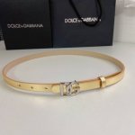 D&G 杜嘉 班纳双面小牛皮腰带，缀以电镀金属 Dg 徽标搭扣。简约百搭，精品宽度1.5Cm，