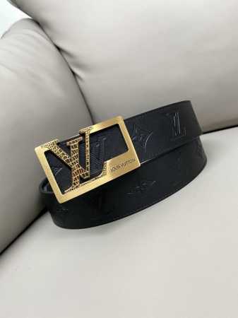 Lv 路易威登 4.0宽度 原单工厂P销售进口小牛皮制作 精致优雅高贵 细节设计风格展现 纯钢五金材料 细致处理纯手工定制 4D压印彰显个性十足 - 点击图像关闭