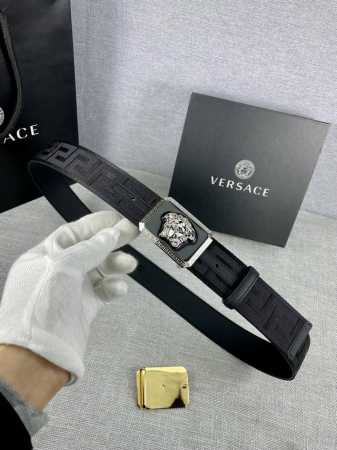 宽度3.8Cm 范思哲 意大利设计师gianniversace于1978年推出了他的同名系列，将一种自信和强有力的时尚态度注入到他的地中海风格男装设计之中。如今 - 点击图像关闭