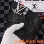 品名：Lv 路易斯登 原单 材料：百分百头层牛皮，保证真皮。专柜原单品质、做工精细，送人自用首选 包装： 请认准如图专柜包装，赠送打孔器，银联发票，宽度3.8C