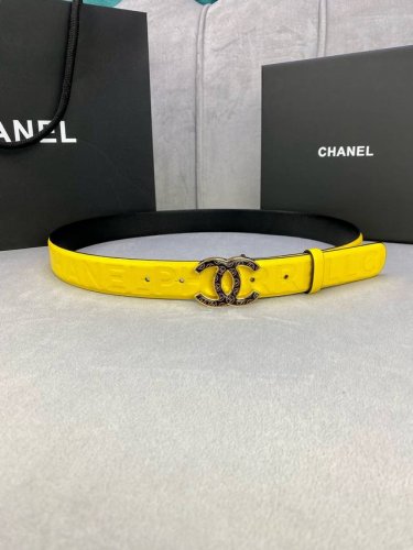 宽度3.0Cm Chanel 香奈儿 此经典两面平纹皮搭配面压品牌Logo、给造型增添几分气质，金 银色花纹金属精品钢扣。