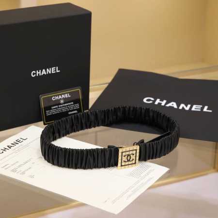 Chanel Cc方块 树脂白 与 黑 Logo小方块 黄铜Logo扣 小牛皮 银色金属 与 金色金属 3.0Cm精品 弹力十足 百搭 优雅 码数含扣S=65C - 点击图像关闭