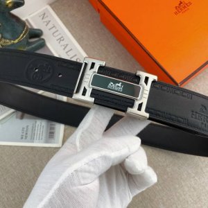爱马仕 特种皮腰带系列 ，原厂五金精品不锈钢扣，手感柔软舒适 宽3.8Cm。