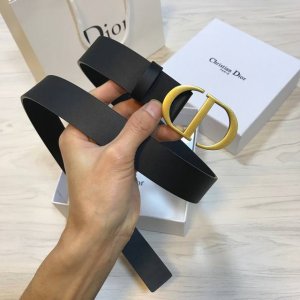 迪奥 原单3.0Mm 带身采用进口原厂定制 新款专用，扣头采用精品纯铜扣，正品开版。专营专柜款！