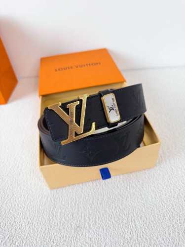 品名 Lv..路易..威登腰带皮带原单 型号 挂扣 经典纯钢材质挂扣 头层牛皮 图片实物拍摄 材料 头层牛皮 挂扣系列 纯钢材质扣头 钯镀电镀工艺永不掉色 经典