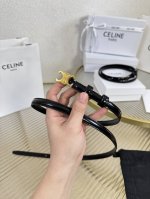 赛琳女装原单新款宽度:1.3Cm精品凯旋门铜扣，正品复刻进口精选优质头层小牛皮，全粒面小牛皮，正版烫金Logo，比拼正品无压力，看图即知皮质，好货不多 DDD