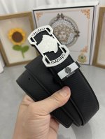 品名：Versace.范思哲 材质：原单牛皮腰带 百分百头层牛皮腰带保证真皮，24K纯钢扣，专柜原单品质、做工精细，时尚大牌，送人自用首选 包装： 请认准如图专