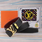 品名：Lv..路易..威登原单 材质：原单牛皮腰带 百分百头层牛皮腰带保证真皮，24K纯钢扣，专柜原单品质、做工精细，时尚大牌，送人自用首选 包装： 请认准如图