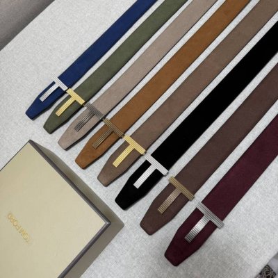 汤姆福特最新网红爆款双面头层牛皮专柜同步3.8宽新款上市了，原版牛皮，搭配铜扣，优雅，大方用的方便。谢谢你转载。