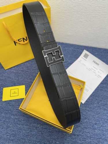特 Fendi.芬迪 全套包装 宽度38Mm 精品钢扣 搭配专柜同款进口定制皮料 可双面使用