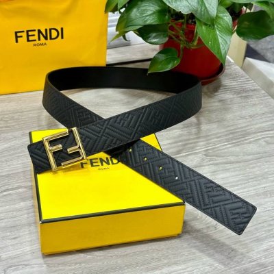 特 Fendl 芬迪 宽40Mm双面原版小牛皮 搭配单钌钯电镀扣 完美的手感.油边 出众的设计.风格 高贵奢华 时尚大方 高清实拍 货真价实 品质保证 双面用