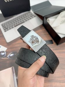 特P230 范思哲宽4Cm进口热压纹路头层牛皮配专用皮底。912802