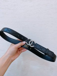 Chanel 珍珠 与 水钻 Cclogo搭扣 羊皮腰带菱格字母绣花 3.0Cm精品