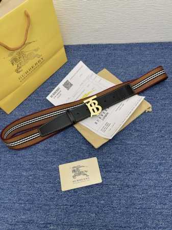 巴、宝莉 经典系列新品腰带，采用小牛皮材质，完美搭配手工车线，经典配色，可搭配商务西装或更为休闲的造型。35毫米宽 顶级 - 点击图像关闭