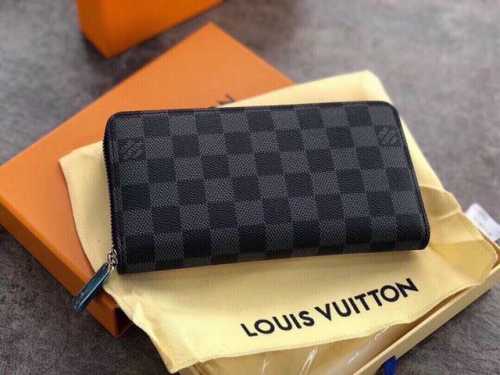 颜色 老花 黑格 咖格尺寸 19X10型号 60017Lv专柜精典单拉链钱包 原版品质原版五金配件永不过时人手必备款 销量冠军