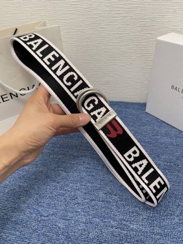 Balenciaga巴黎世家新款时尚腰带，配上复古经典扣，时尚百搭，宽度3.5Cm