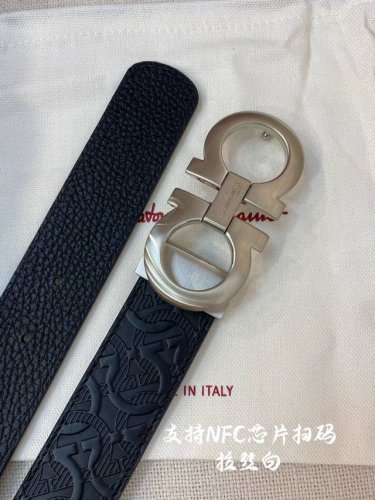 Sf3.5Cm高级定制款男士皮带 ，双面进口牛皮，自行选择搭配 真材实料 很有质感 时尚经典不失风范 可自行裁剪 ！